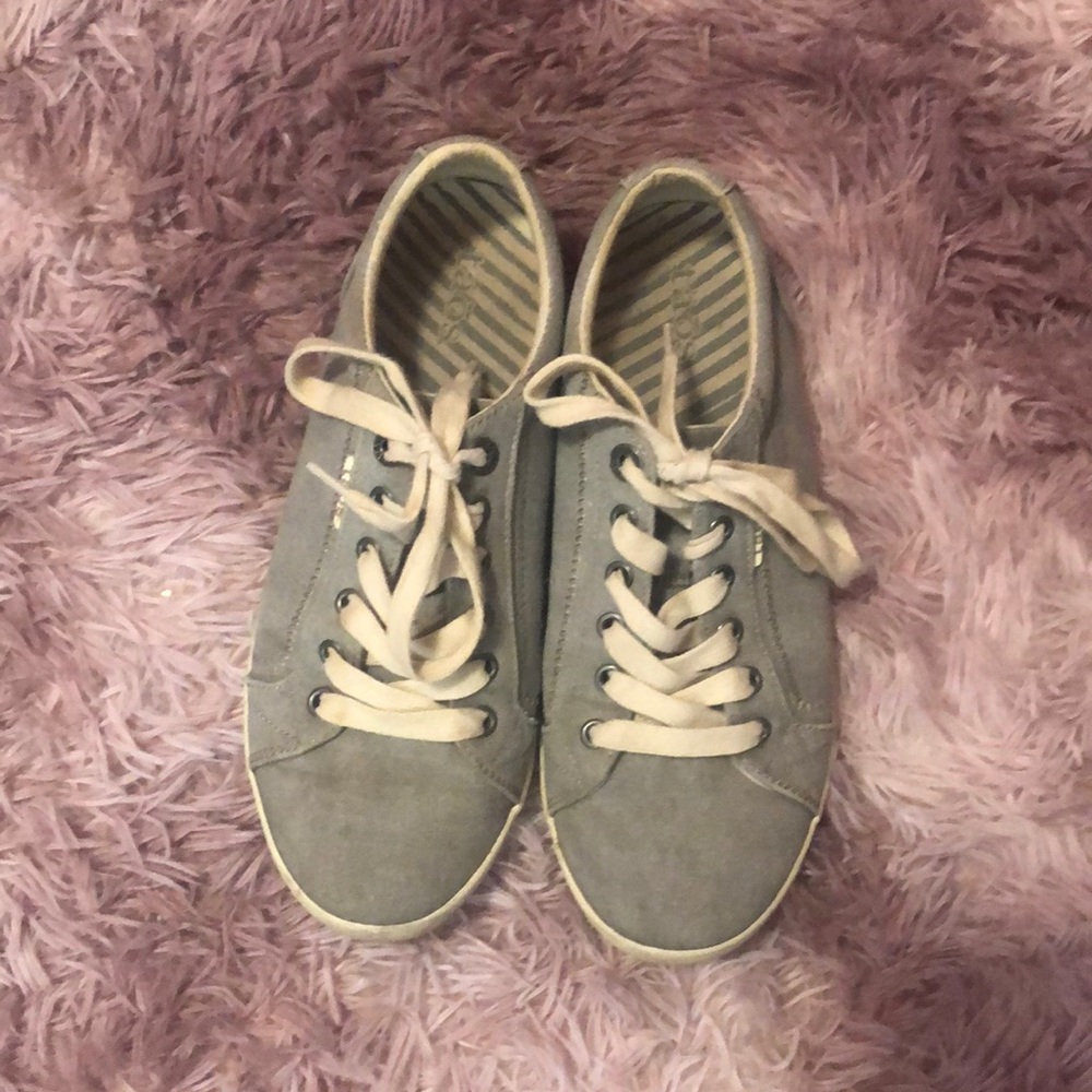 Taos size 9.5W